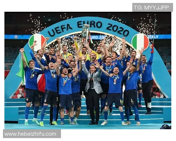 足球球星历史第一人排名全面解析纵览足坛巨星辉煌成就