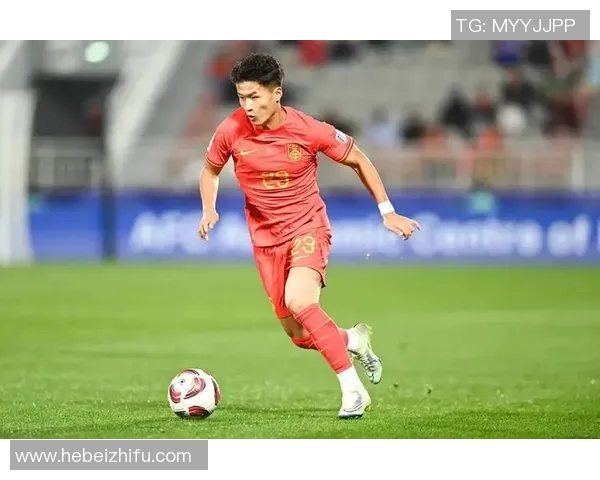 中国足球迎来新希望 三位球星精彩表现助力国家队拿下三分